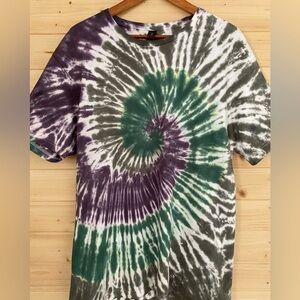 NEW Unisex GILDAN Large Soft Style Tie-Dye Camo Spiral Green Brown T-Shirt